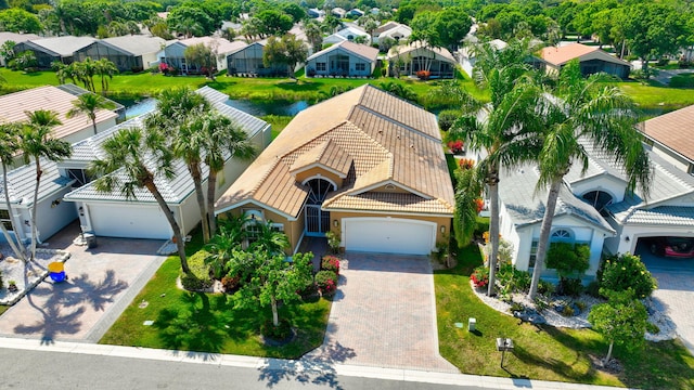 bird's eye view with a residential view