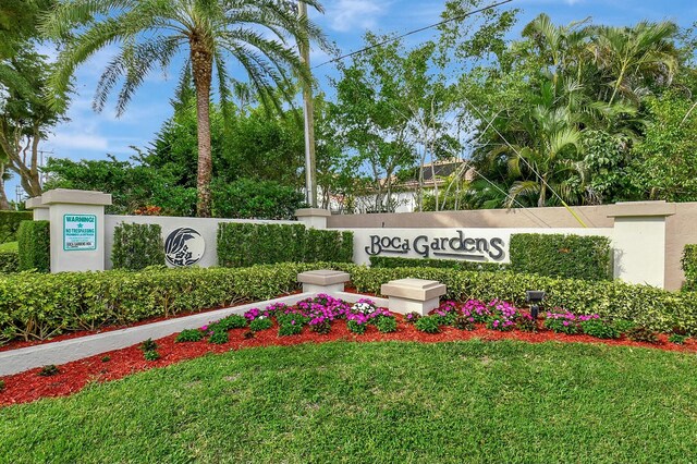 9238 E Vineland Ct E Unit E, Boca Raton, FL 33496 - community / neighborhood sign featuring a lawn