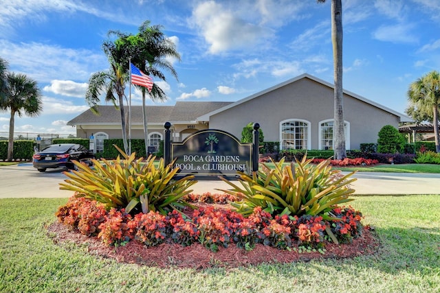 9238 E Vineland Ct E Unit E, Boca Raton, FL 33496 - view of property with driveway