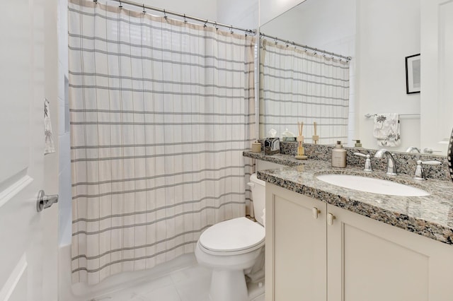 7855 Wildflower Shores Dr, Delray Beach, FL 33446 - bathroom featuring shower / tub combo, toilet, and vanity