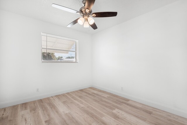 991 SW 31st St, Fort Lauderdale, FL 33315 - empty room featuring light wood-style flooring, a ceiling fan, and baseboards