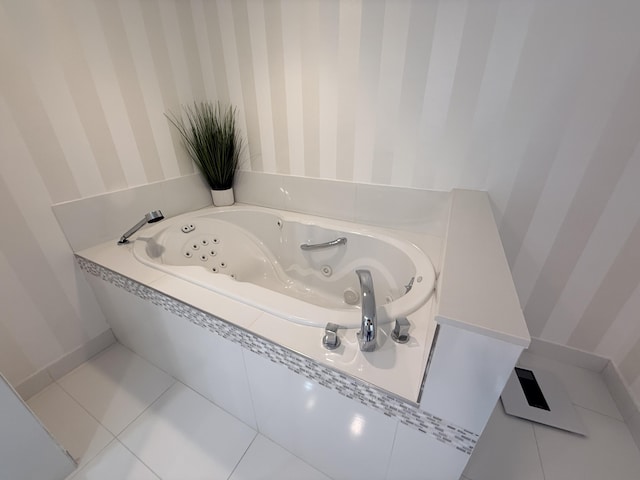 2003 N Ocean Blvd Unit 305N, Boca Raton, FL 33431 - full bath featuring wallpapered walls, tile patterned floors, and a jetted tub
