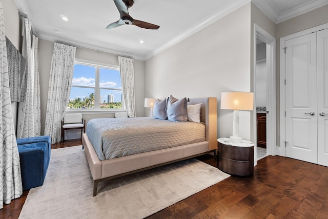 bedroom with recessed lighting, wood finished floors, a ceiling fan, and ornamental molding