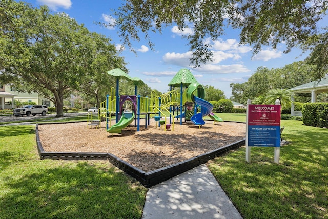 155 Waterford Dr, Jupiter, FL 33458 - community play area featuring a yard