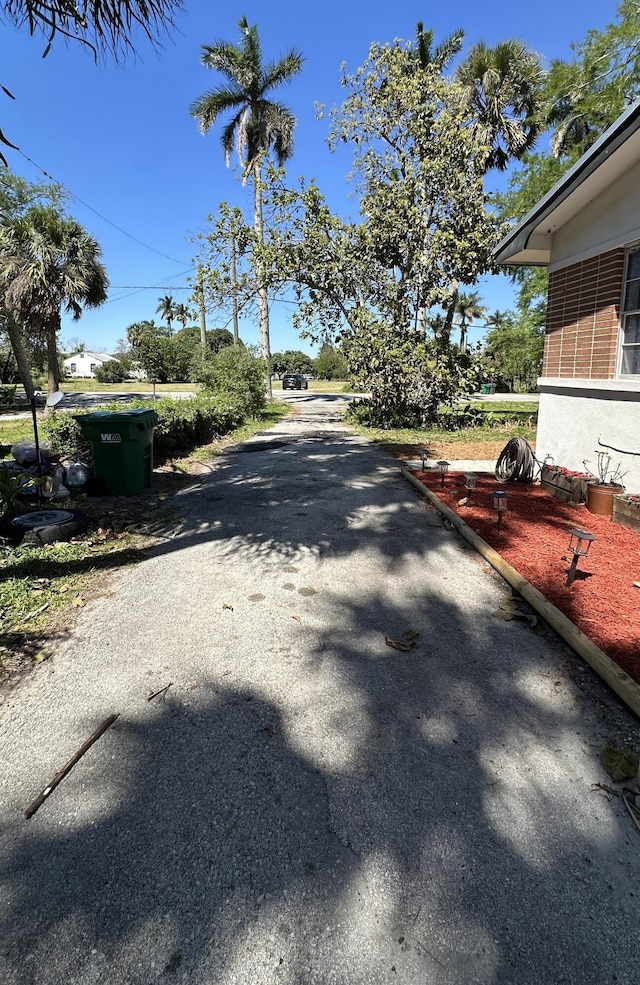 2076 E Main St, Pahokee, FL 33476 - view of asphalt road