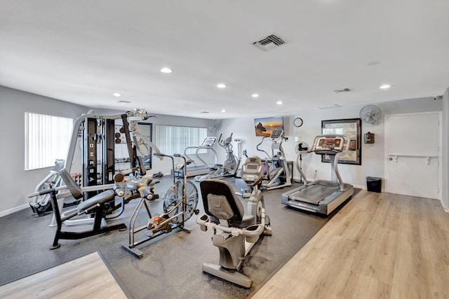 gym with recessed lighting, visible vents, and baseboards