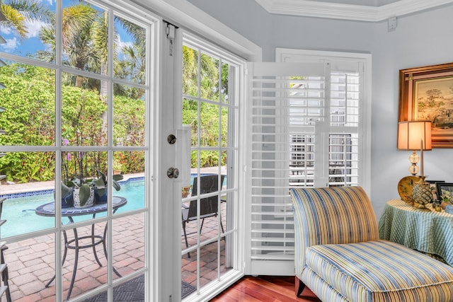 6106 Vista Linda Ln, Boca Raton, FL 33433 - interior space featuring ornamental molding and plenty of natural light