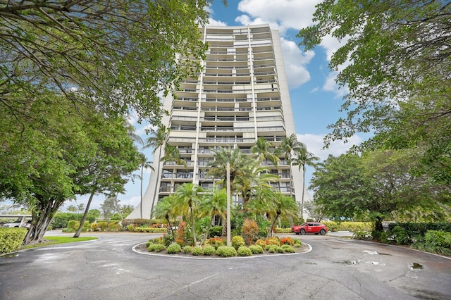 2400 Presidential Way Unit 302, West Palm Beach, FL 33401 - view of apartment building / complex