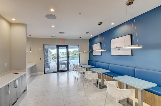6975 Peters Ln, Delray Beach, FL 33446 - common area featuring visible vents