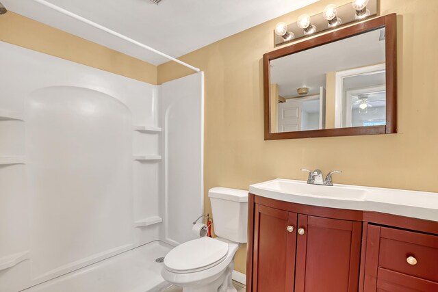 436 Pine Glen Ln Unit C-2, Greenacres, FL 33463 - full bath with toilet, vanity, and walk in shower