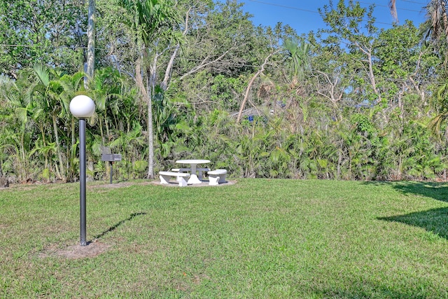 436 Pine Glen Ln Unit C-2, Greenacres, FL 33463 - view of yard