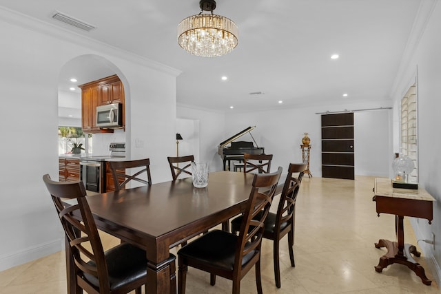 6611 NE 21st Ln, Fort Lauderdale, FL 33308 - dining area featuring recessed lighting, ornamental molding, arched walkways, and visible vents