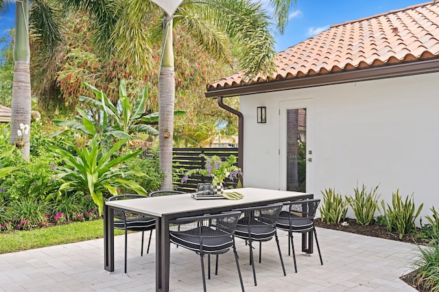 3510 Embassy Dr, West Palm Beach, FL 33401 - view of patio with outdoor dining area