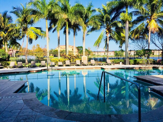pool with fence