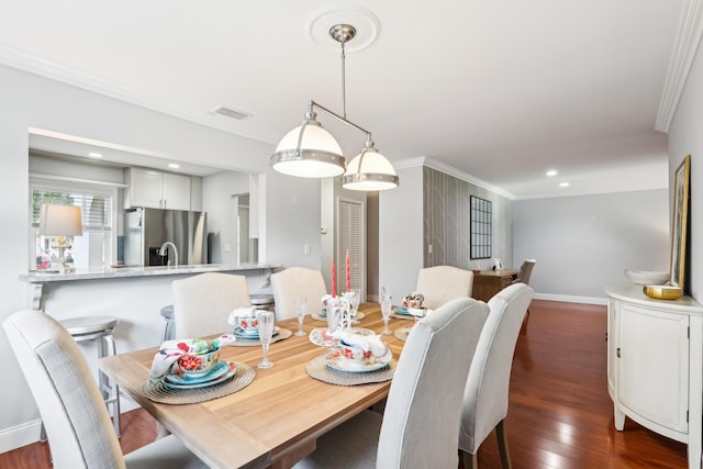 206 Lake Susan Ln, West Palm Beach, FL 33411 - dining area featuring recessed lighting, wood finished floors, visible vents, and baseboards