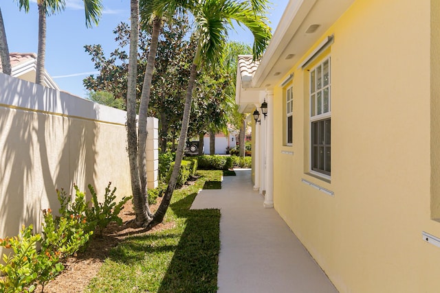 10828 SW Dardanelle Dr, Port Saint Lucie, FL 34987 - view of yard featuring fence