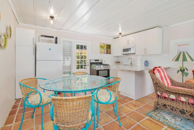 426 30th St, West Palm Beach, FL 33407 - bedroom with baseboards and ornamental molding