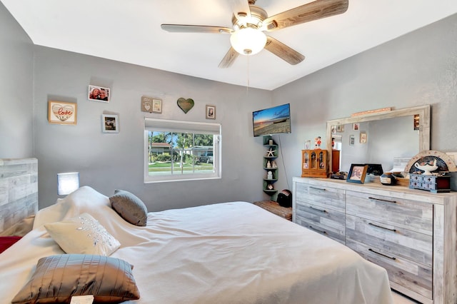 bedroom featuring ceiling fan