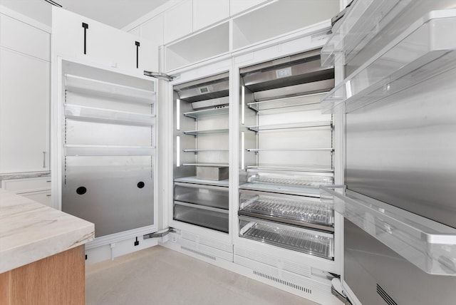 880 NE 3rd Ave, Boca Raton, FL 33432 - view of pantry