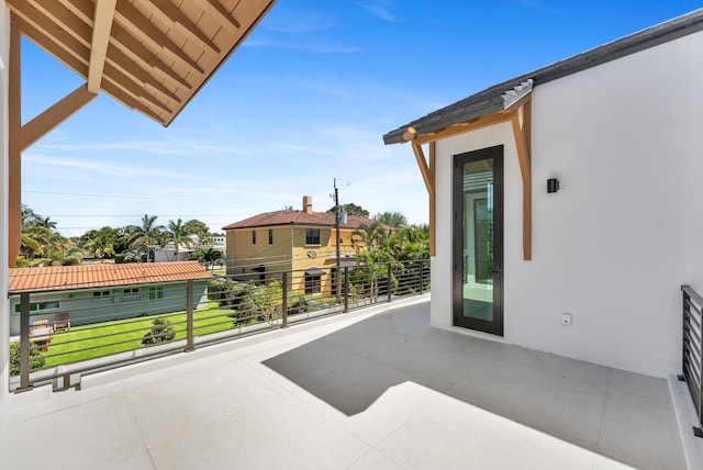 880 NE 3rd Ave, Boca Raton, FL 33432 - view of patio / terrace with a balcony