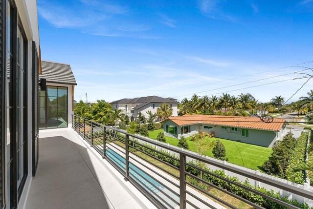 880 NE 3rd Ave, Boca Raton, FL 33432 - balcony with a residential view