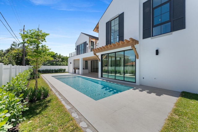 880 NE 3rd Ave, Boca Raton, FL 33432 - view of swimming pool with a patio and fence