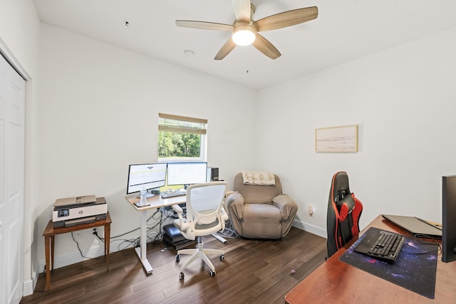 7633 NW 93rd Ct, Okeechobee, FL 34972 - office featuring baseboards, wood finished floors, and a ceiling fan