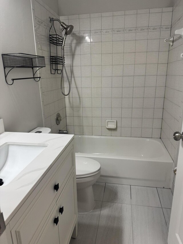 full bath featuring a shower stall and toilet