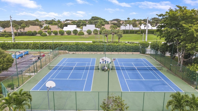 213 Ocean Dunes Cir, Jupiter, FL 33477 - view of sport court with fence
