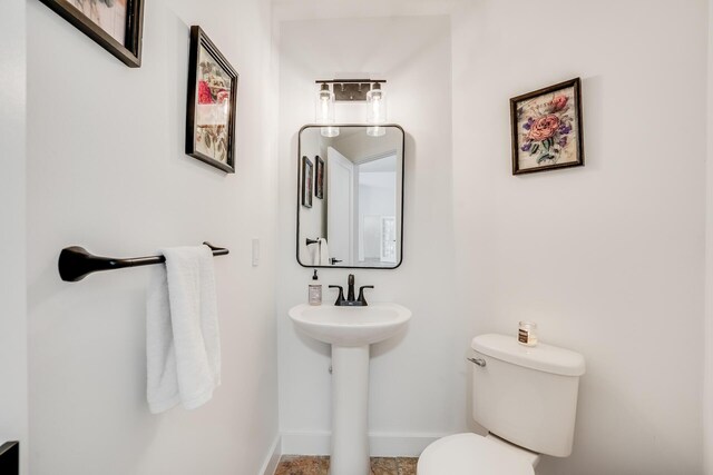 420 SW 128th Ave, Miami, FL 33184 - bathroom with baseboards and toilet