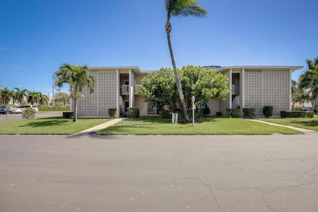 95 N N Blvd Unit 2B, Boynton Beach, FL 33435 - view of property featuring stairs