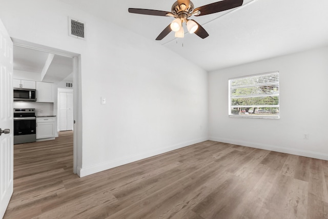 1134 NW 18th Ave, Fort Lauderdale, FL 33311 - unfurnished room featuring baseboards, ceiling fan, visible vents, and light wood-type flooring