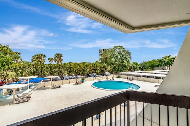 2000 Presidential Way Unit 204, West Palm Beach, FL 33401 - spare room with light carpet, a textured ceiling, baseboards, and visible vents