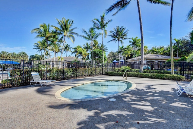 5541 Wishing Star Ln, Greenacres, FL 33463 - view of pool featuring fence