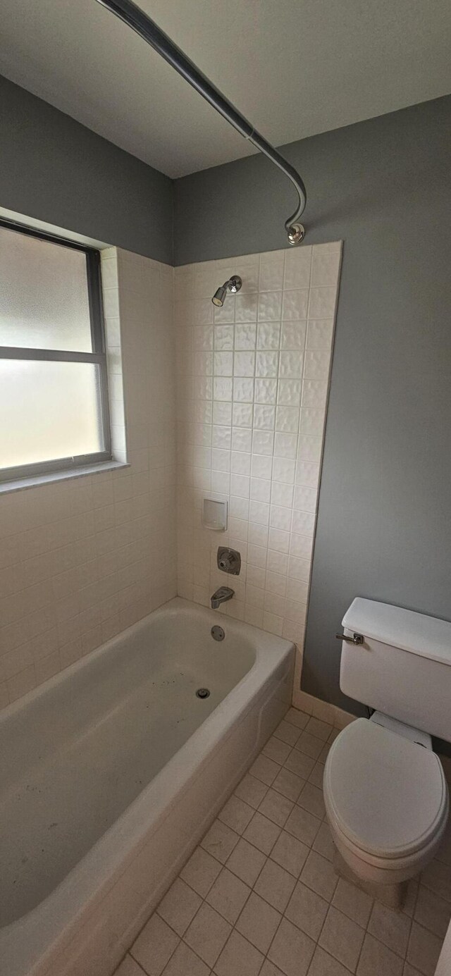 163 Pinto Palm Ct Unit 02, Royal Palm Beach, FL 33411 - full bath with tile patterned floors, toilet, and shower / tub combination