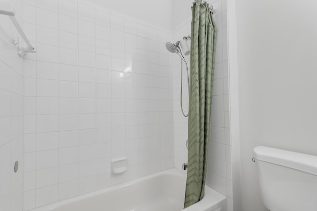 9448 Boca River Cir, Boca Raton, FL 33434 - full bathroom featuring shower / bath combo with shower curtain and toilet