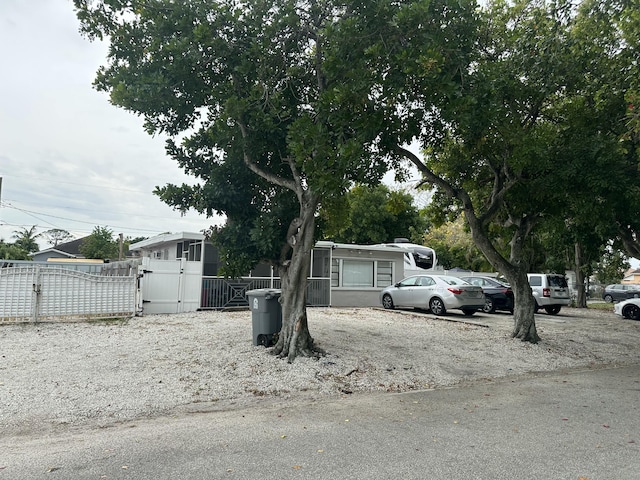 view of yard featuring a gate and fence