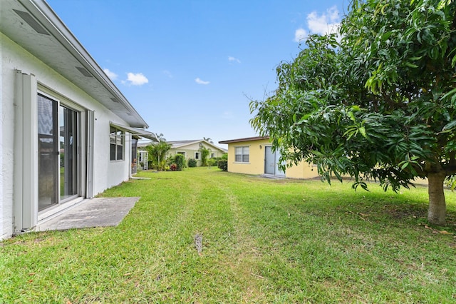 6472 Overland Dr, Delray Beach, FL 33484 - view of yard featuring an outbuilding