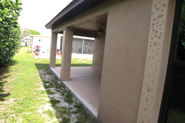 6763 Mar Pacifico, Fort Pierce, FL 34950 - view of yard featuring a patio