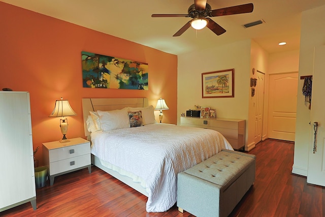 bedroom featuring ceiling fan, recessed lighting, wood finished floors, and visible vents