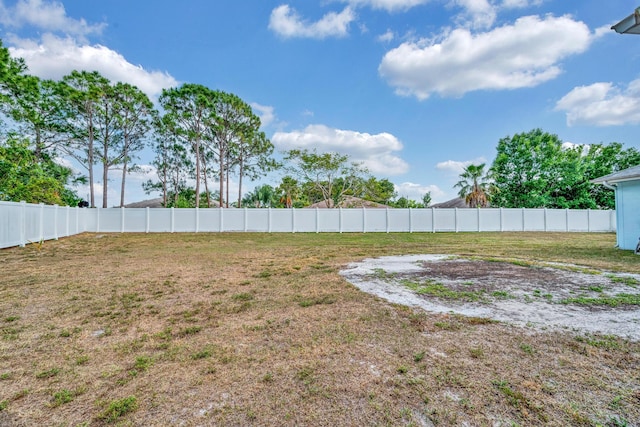 6116 NW Daroco Ter, Port Saint Lucie, FL 34986 - view of yard with fence