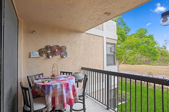 5661 Riverside Dr Unit 206B7, Coral Springs, FL 33067 - view of balcony