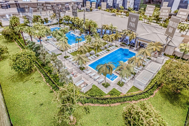 13516 Cirrus Pl, Palm Beach Gardens, FL 33412 - bird's eye view of a pool area
