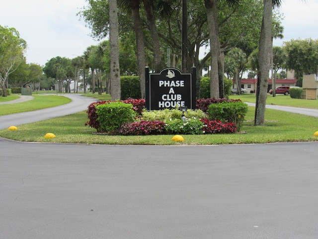 104 Lake Helen Dr, West Palm Beach, FL 33411 - community / neighborhood sign with a yard