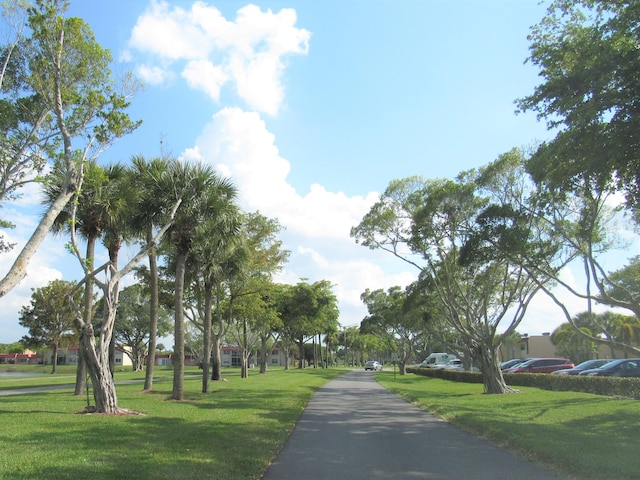 104 Lake Helen Dr, West Palm Beach, FL 33411 - view of property's community featuring a yard