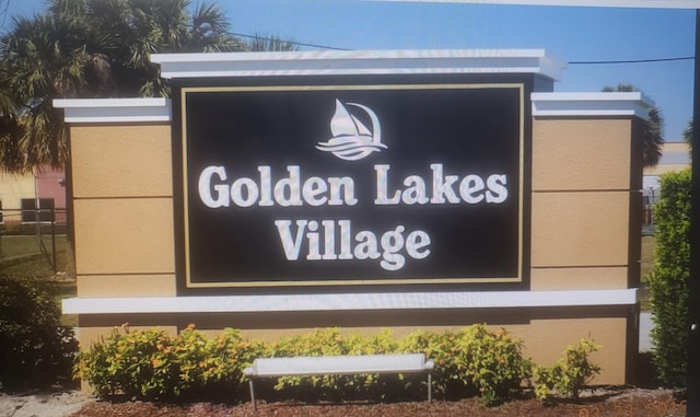 104 Lake Helen Dr, West Palm Beach, FL 33411 - view of community sign