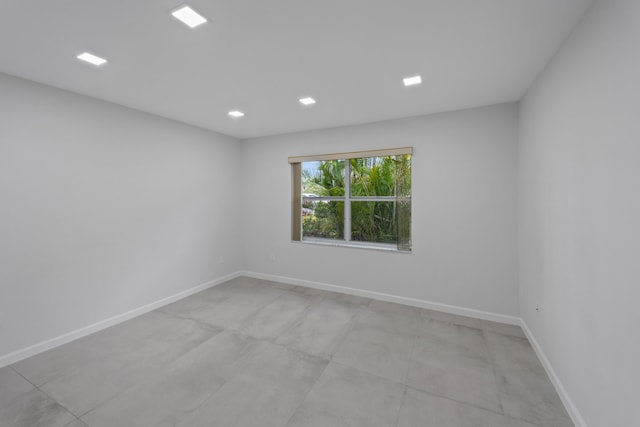 22586 Esplanada Dr, Boca Raton, FL 33433 - empty room with baseboards