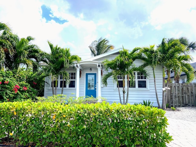 220 Malverne Rd, West Palm Beach, FL 33405 - view of front facade featuring fence