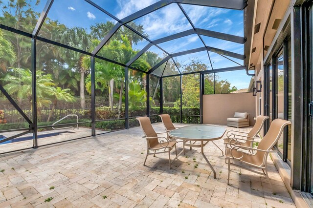 8318 Cameron Cave Dr, Boynton Beach, FL 33473 - view of patio / terrace with outdoor dining area and a lanai