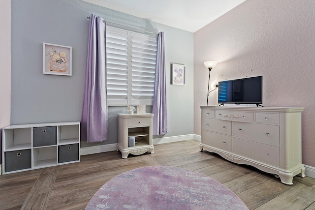 149 Sedona Way, Palm Beach Gardens, FL 33418 - bedroom featuring wood finished floors and baseboards